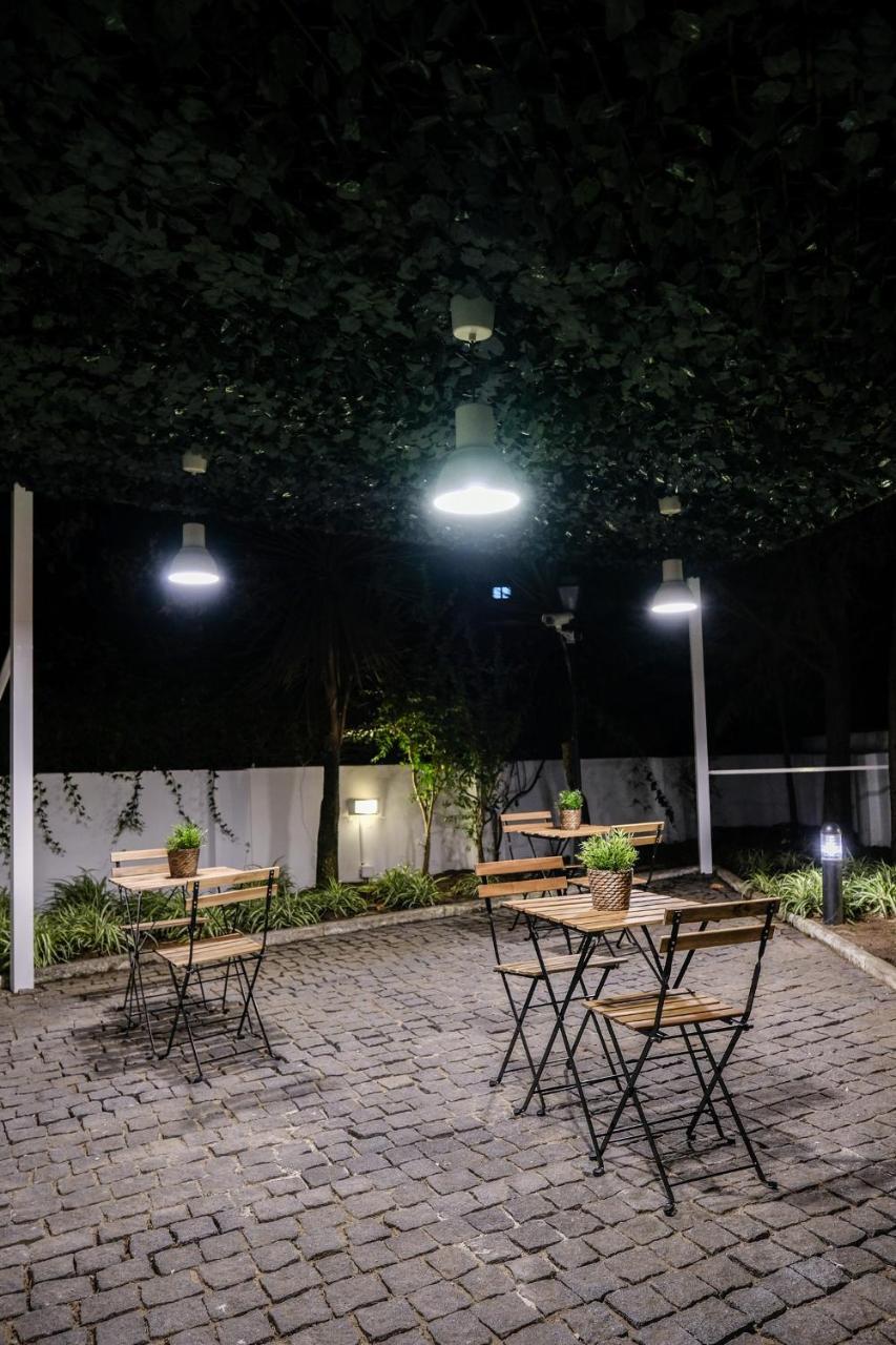 4U Lisbon VI Guesthouse Airport Zewnętrze zdjęcie